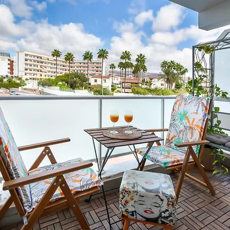 Apartament Modern With Pool - Yumbo &